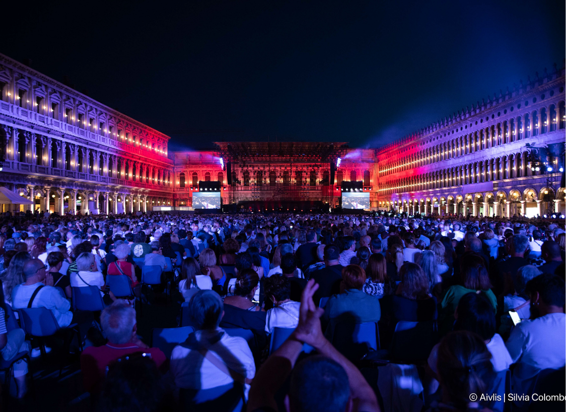 chauvet professional